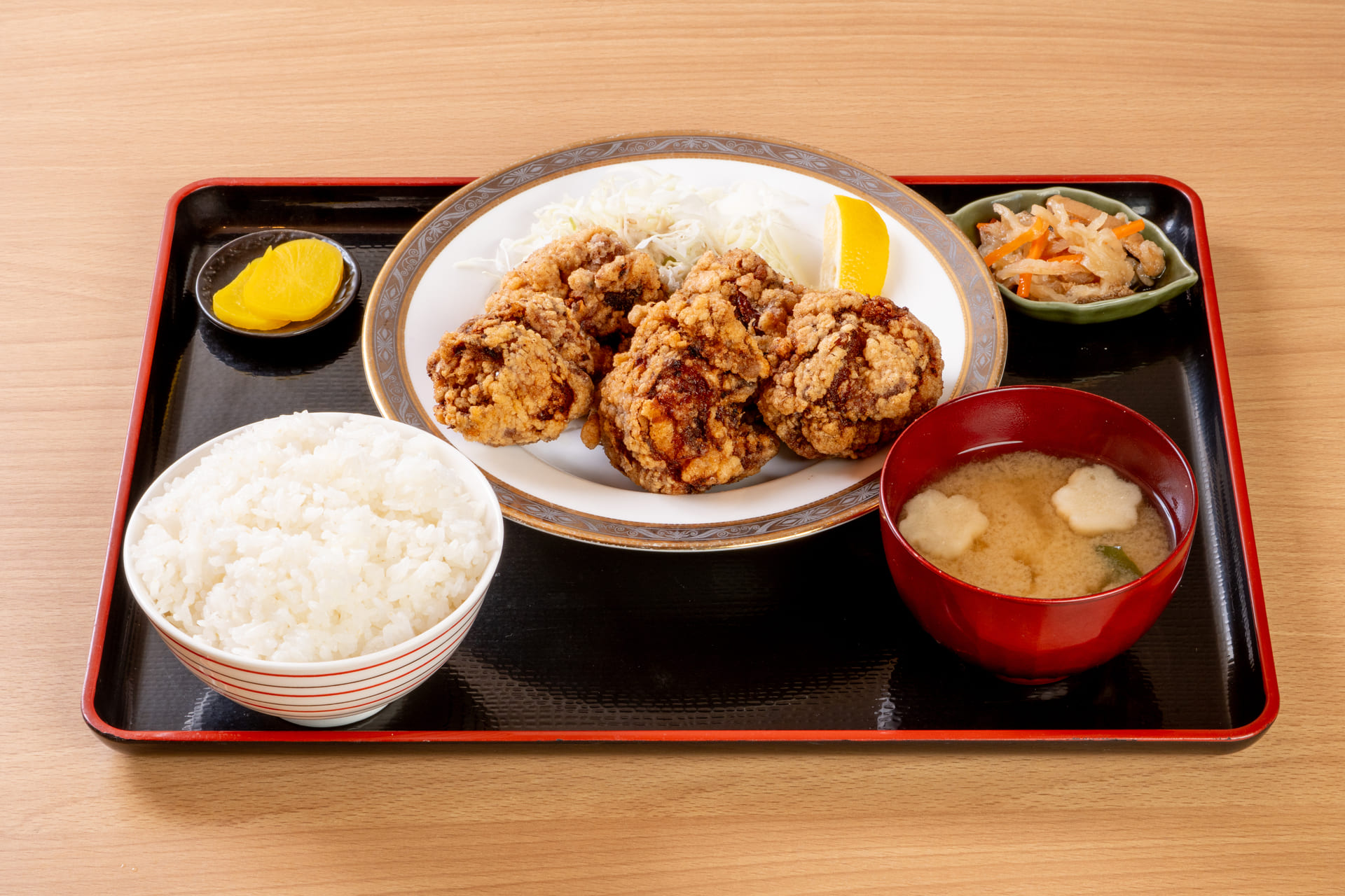 唐揚げ定食